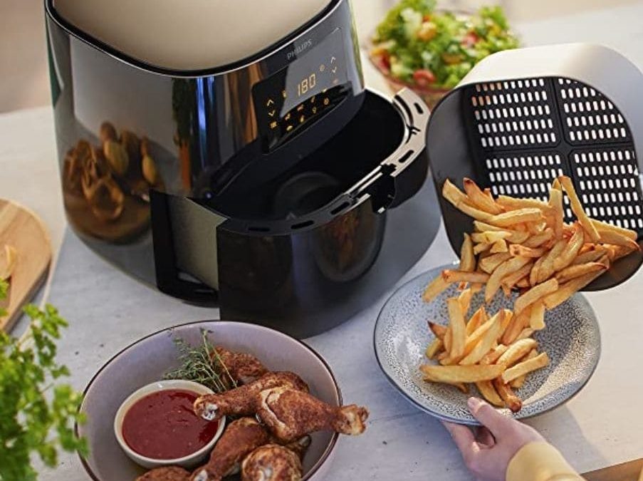 Contenitori per friggitrice ad aria: quali possono essere utilizzati senza rischi?
