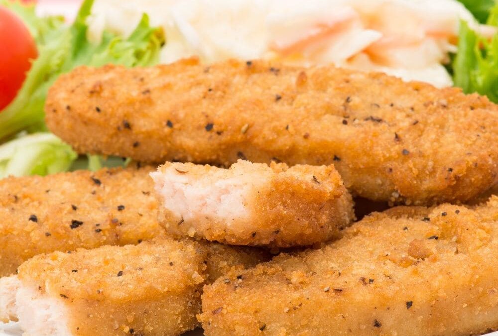 Straccetti di pollo in friggitrice ad aria senza grassi: ricetta facilissima